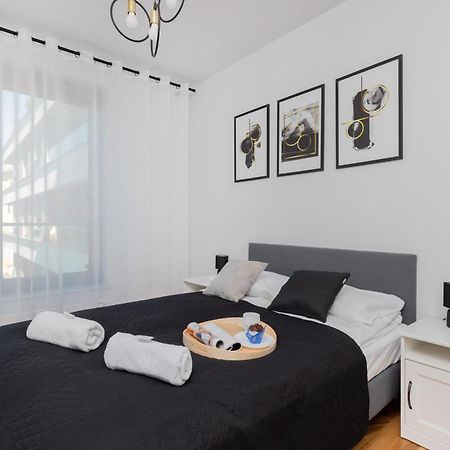 Plac Unii Apartment Gdynia By Noclegi Renters Luaran gambar