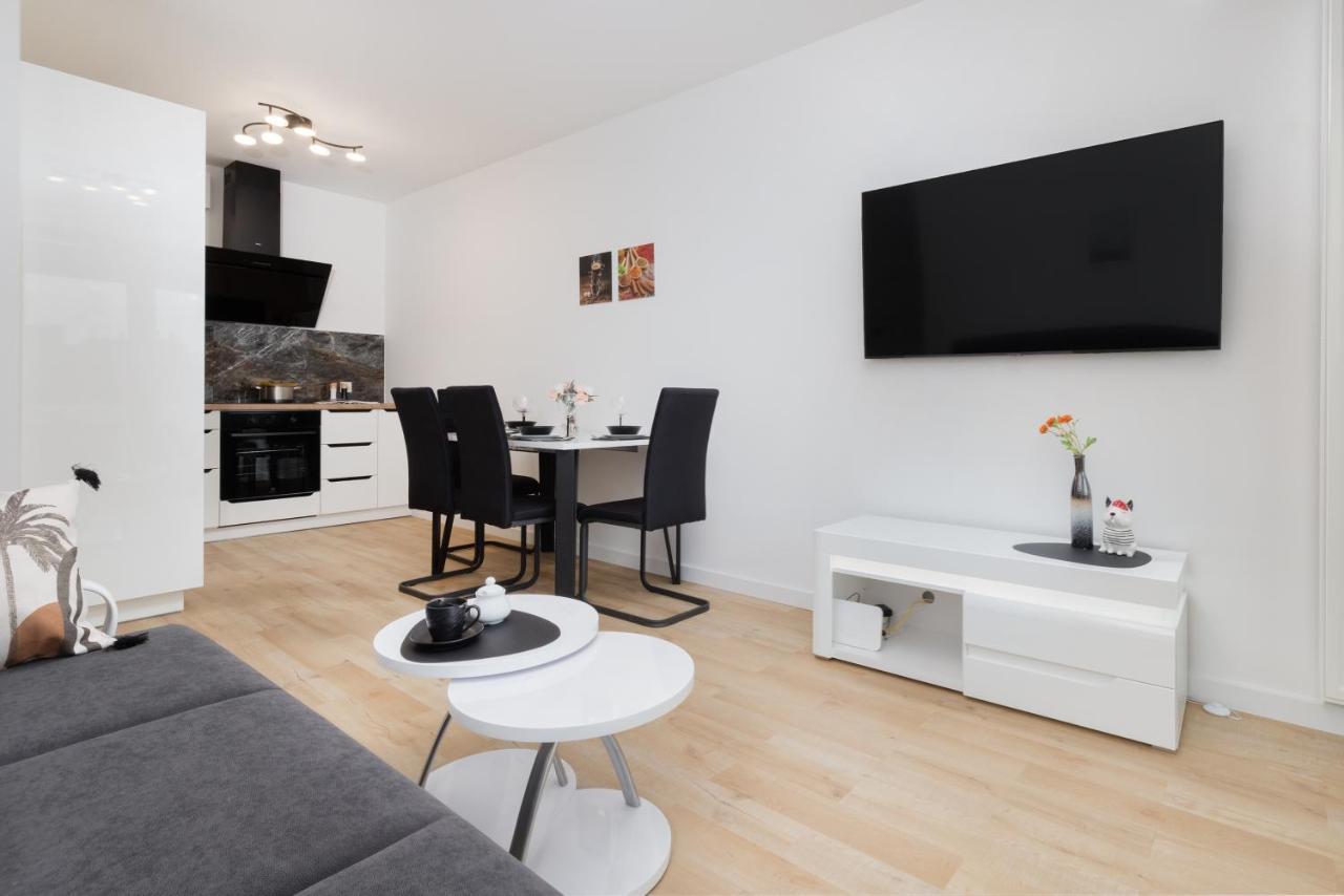 Plac Unii Apartment Gdynia By Noclegi Renters Luaran gambar